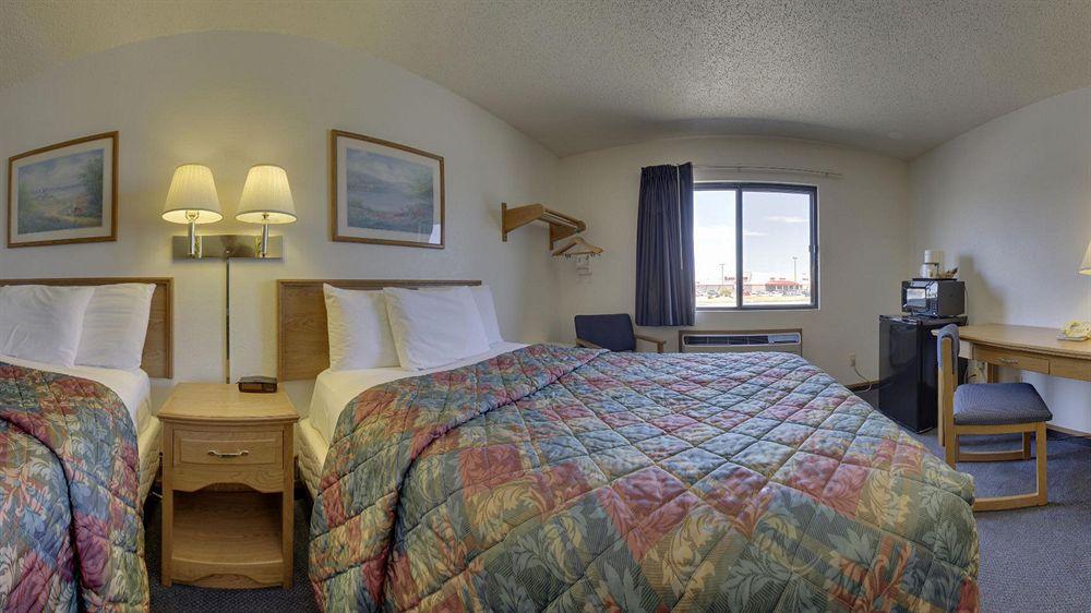 Готель Super 8 By Wyndham Lincoln North Екстер'єр фото