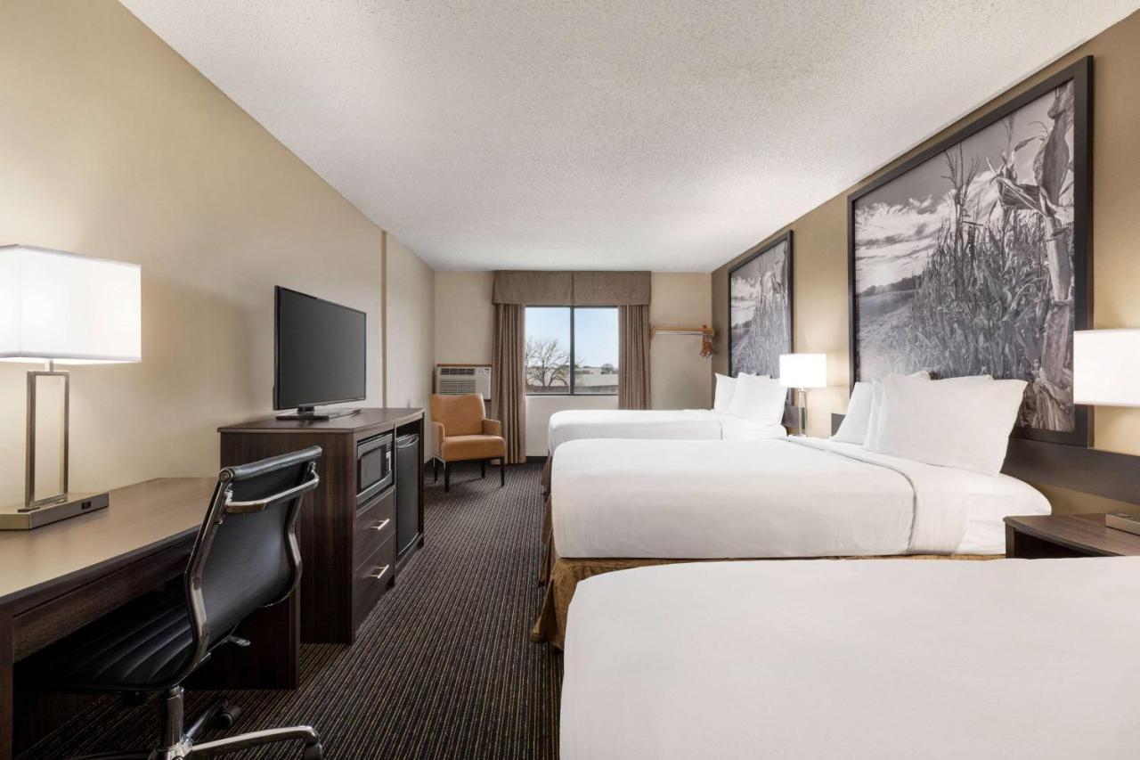 Готель Super 8 By Wyndham Lincoln North Екстер'єр фото