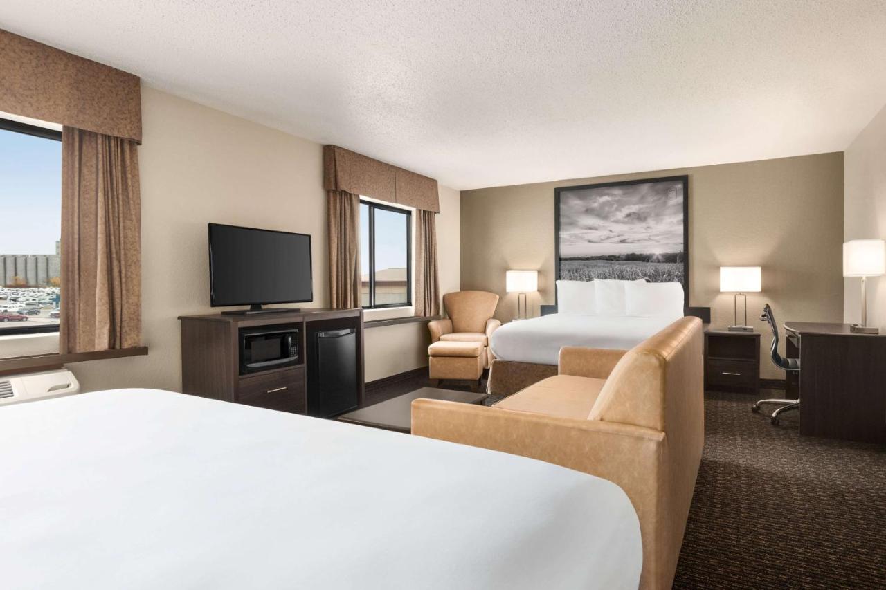 Готель Super 8 By Wyndham Lincoln North Екстер'єр фото